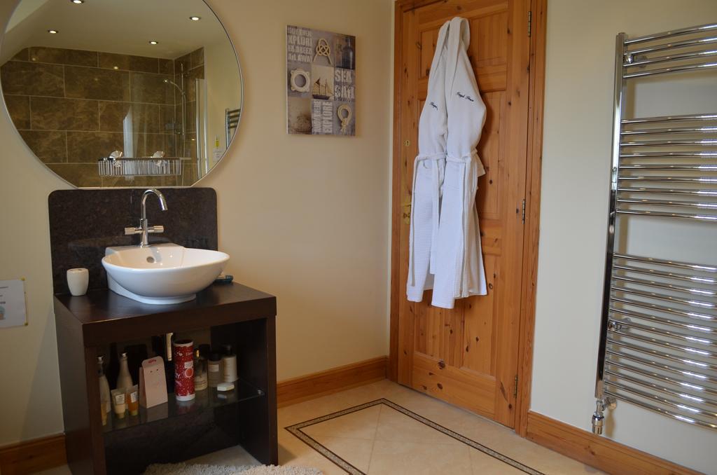 Regal House Bed & Breakfast Seahouses Exterior photo