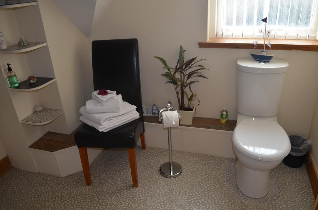 Regal House Bed & Breakfast Seahouses Exterior photo